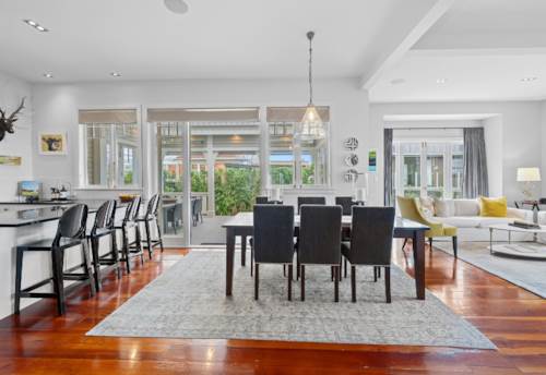 Bayswater, Sold Under The Hammer, Property ID: 919504 | Barfoot & Thompson