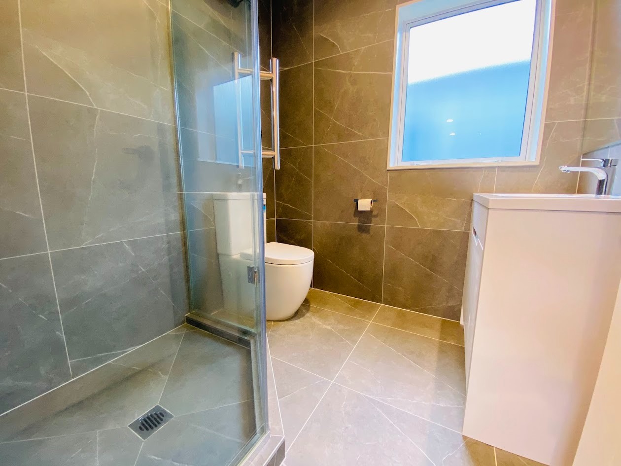 Fantastic Location - Close to Tamaoho School! 4