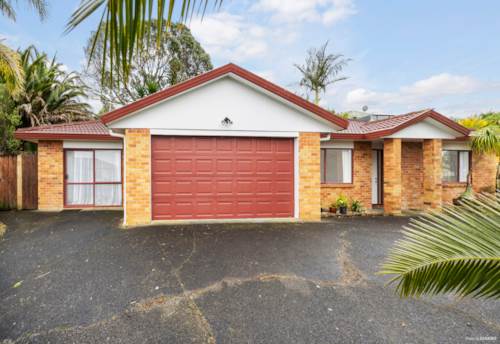 Henderson, Family Living- 583 (mol) m² freehold, Property ID: 919266 | Barfoot & Thompson