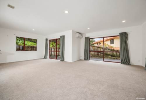 Henderson, Family Living- 583 (mol) m² freehold, Property ID: 919266 | Barfoot & Thompson