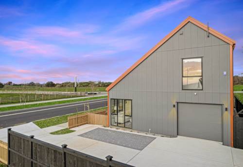 Karaka, Bold New Design on Karaka Village Parade, Property ID: 920034 | Barfoot & Thompson