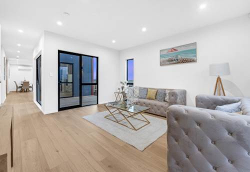 Karaka, Bold New Design on Karaka Village Parade, Property ID: 920034 | Barfoot & Thompson