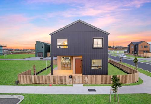 Karaka, New English style corner near Karaka Village, Property ID: 920017 | Barfoot & Thompson