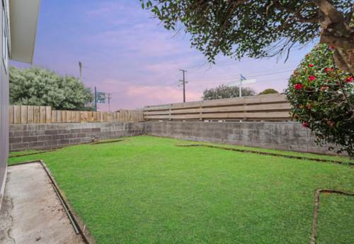 Mt Wellington, Charm and Affordable Home Semi-detached, Property ID: 916671 | Barfoot & Thompson