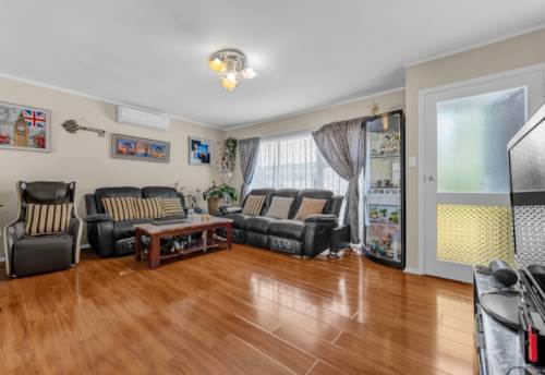 Papatoetoe, HOME IN SUPERB LOCATION!, Property ID: 920226 | Barfoot & Thompson