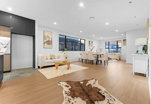 Flat Bush, BRAND NEW WITH VIEWS!!, Property ID: 920742 | Barfoot & Thompson