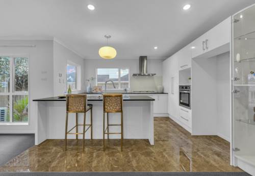 Flat Bush, SOLD - Sunny, Spacious, Superb Family Living, Property ID: 920018 | Barfoot & Thompson