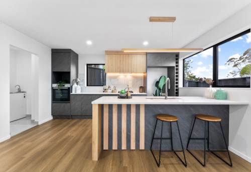 West Harbour, Standalone 4 Bedrooms!, Property ID: 921127 | Barfoot & Thompson