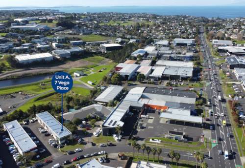 Unit A/7 Vega Place, Mairangi Bay - commercial property for sale {3 of 5}