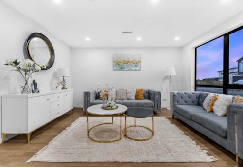 Karaka, NEW 8 bedrooms + U = Catalina number 9 by the sea., Property ID: 921379 | Barfoot & Thompson