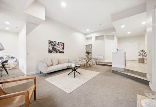 City Centre, Prime Freehold Apartment, Property ID: 920760 | Barfoot & Thompson