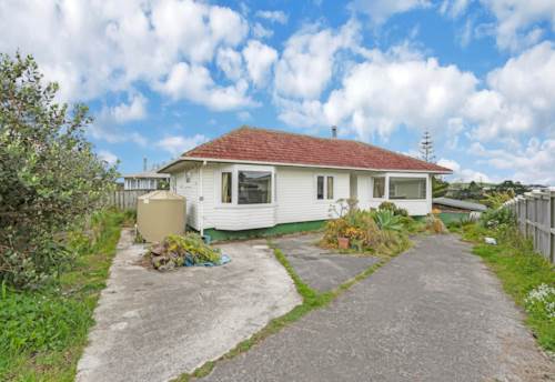 Pakuranga Heights, Perfect for Families or Investors!, Property ID: 921512 | Barfoot & Thompson