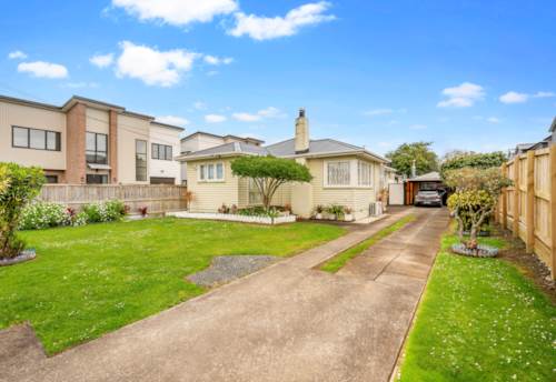 Papatoetoe, FUTURE PROOF YOUR LIFESTYLE, Property ID: 921499 | Barfoot & Thompson