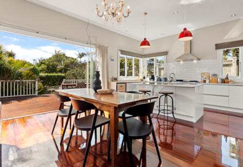 Devonport, BEAUTIFUL VILLA-GREAT BUYING!, Property ID: 918849 | Barfoot & Thompson