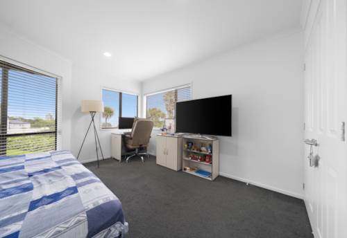 Blockhouse Bay, Spacious Family Living with Amazing Sea View, Property ID: 919224 | Barfoot & Thompson