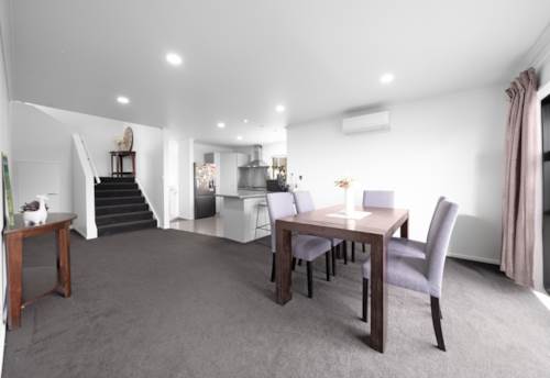 Blockhouse Bay, Spacious Family Living with Amazing Sea View, Property ID: 919224 | Barfoot & Thompson