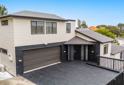 Blockhouse Bay, Spacious Family Living with Amazing Sea View, Property ID: 919224 | Barfoot & Thompson