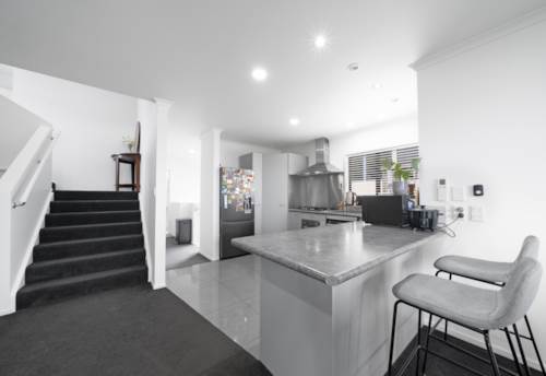 Blockhouse Bay, Spacious Family Living with Amazing Sea View, Property ID: 919224 | Barfoot & Thompson