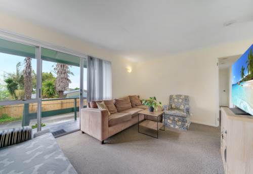 Clover Park, 855m² Freehold Hidden Gem in Clover Park , Property ID: 921650 | Barfoot & Thompson