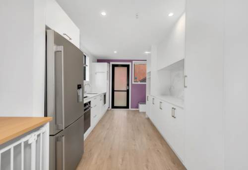 Mt Wellington, Newly Stylish 2-Bedroom Apartment with Ensuite & Parking , Property ID: 11021542 | Barfoot & Thompson