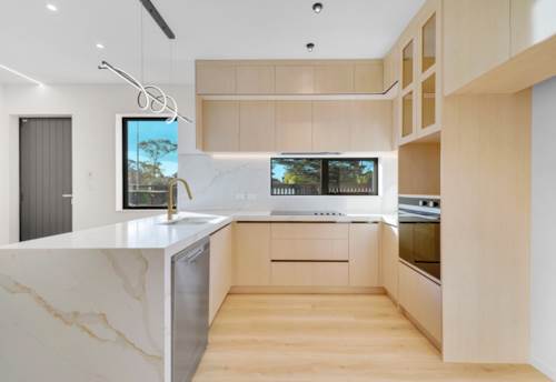 Mangere, Brand-New | Road-Facing | Move-In Ready!, Property ID: 922507 | Barfoot & Thompson