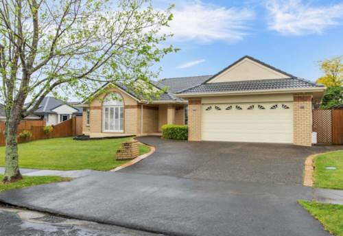 Golflands, BRICK AND TILE BEAUTY IN TOP LOCATION, Property ID: 922560 | Barfoot & Thompson