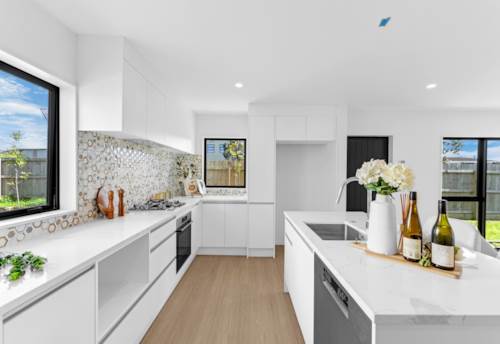 Mangere East, STAND-ALONE & FREEHOLD!, Property ID: 922707 | Barfoot & Thompson