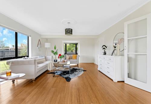 Conifer Grove, Your Dream Family Home Awaits!, Property ID: 918840 | Barfoot & Thompson