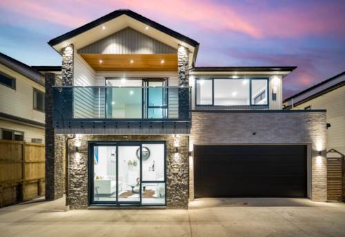 Flat Bush, Gem in Mission Heights! Must Be Sold at Auction, Property ID: 922907 | Barfoot & Thompson