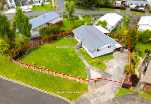 West Harbour, Solid, Spacious & Full of Heart!, Property ID: 923005 | Barfoot & Thompson