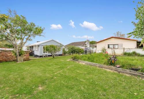 Panmure, Character, Land & Location, Property ID: 923011 | Barfoot & Thompson