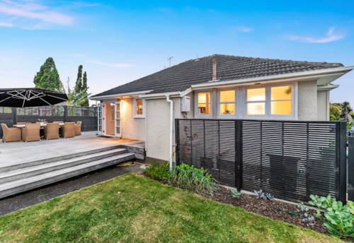 Pt England, Must Sell Coastal Delight!, Property ID: 923179 | Barfoot & Thompson