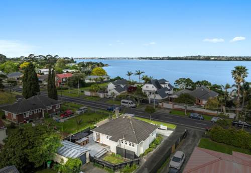 Pt England, Must Sell Coastal Delight!, Property ID: 923179 | Barfoot & Thompson
