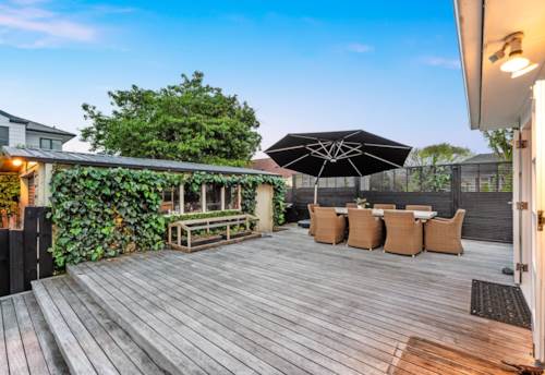 Pt England, Must Sell Coastal Delight!, Property ID: 923179 | Barfoot & Thompson