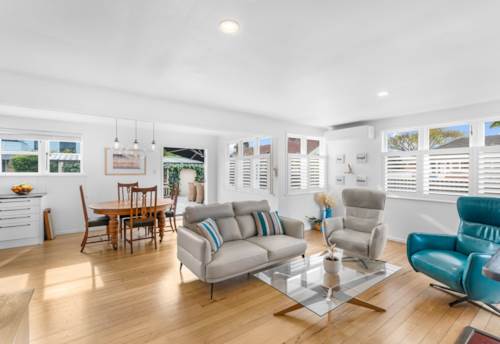 Pt England, Must Sell Coastal Delight!, Property ID: 923179 | Barfoot & Thompson