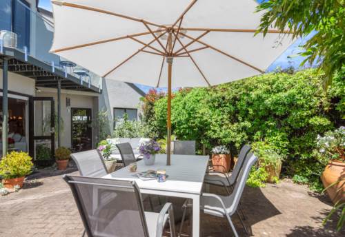 Devonport, Bright, Modern Living with Room to Grow, Property ID: 922865 | Barfoot & Thompson