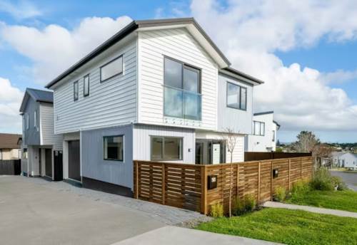 West Harbour, Experience Modern Living at Its Finest!, Property ID: 923367 | Barfoot & Thompson