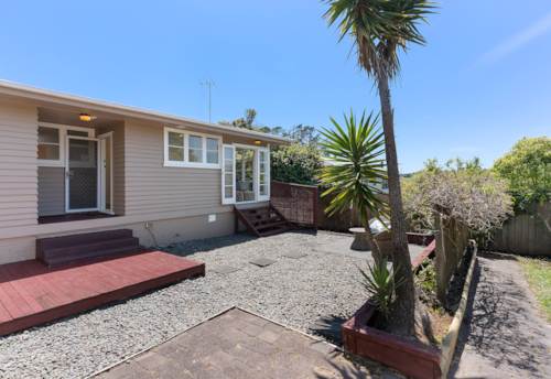 Mt Roskill, Ignore CV – the vendor wants it SOLD!, Property ID: 923324 | Barfoot & Thompson