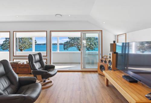 Devonport, The Best City View, An Amazing Apartment, Property ID: 923388 | Barfoot & Thompson
