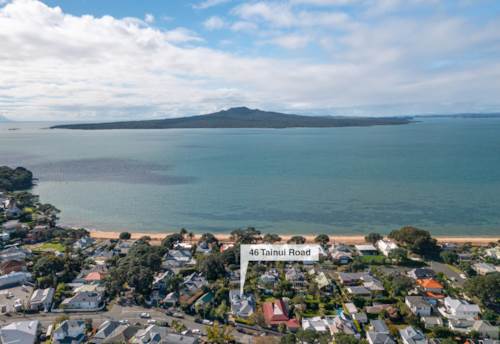 Devonport, Grand Coastal Villa – Modern Comfort, Property ID: 923547 | Barfoot & Thompson