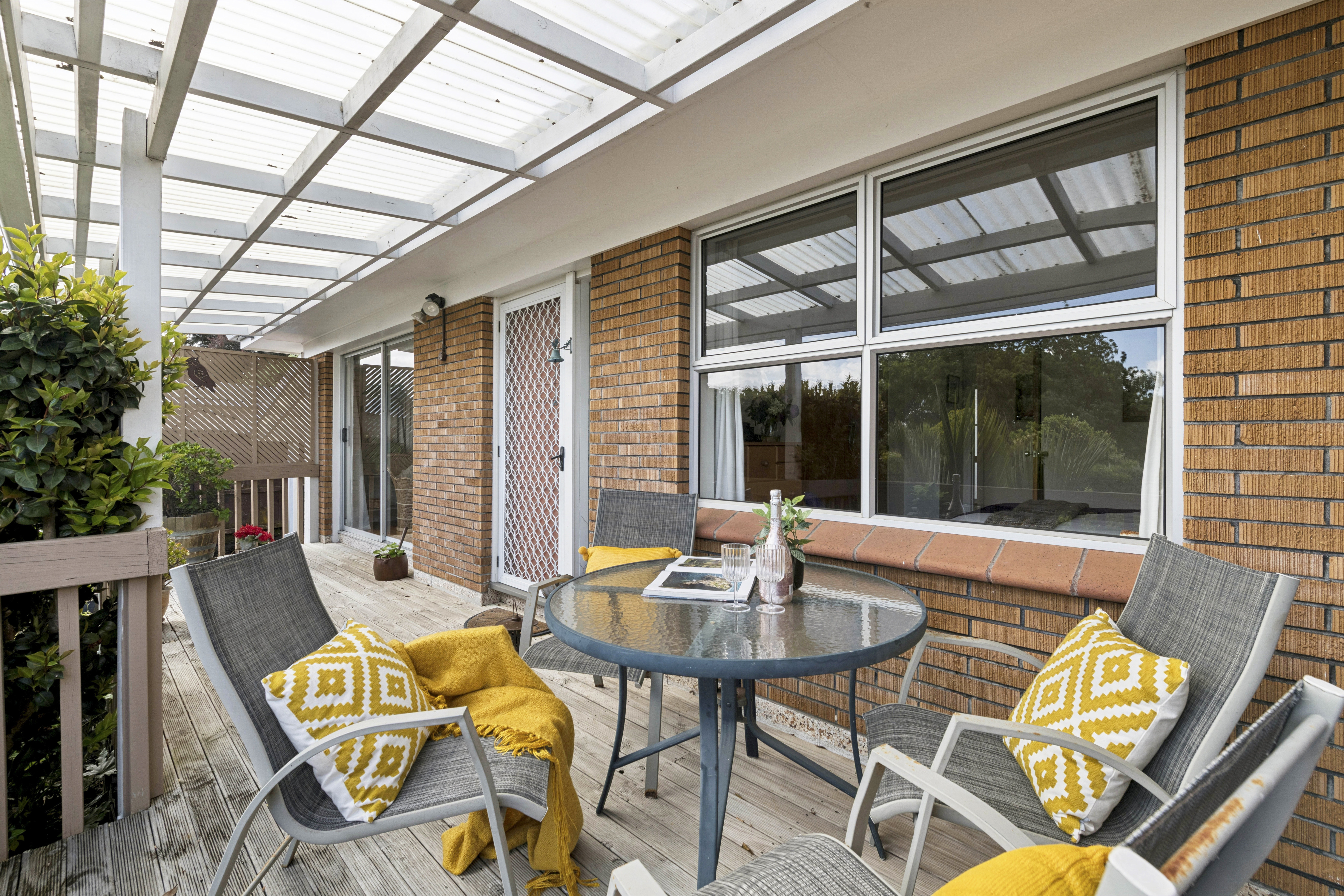 Sold 1/13 Ashdown Place, Papakura Dec 2025 | Barfoot & Thompson