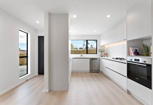 West Harbour, Standalone Spacious 4-Bedroom + Study, Property ID: 923501 | Barfoot & Thompson