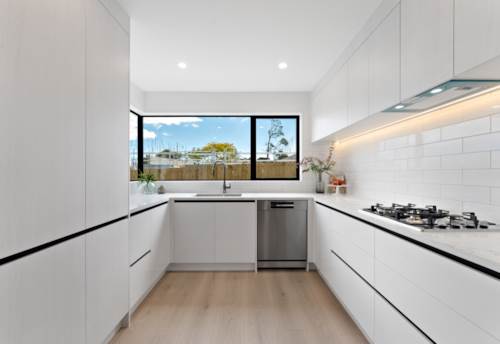West Harbour, Standalone Spacious 4-Bedroom + Study, Property ID: 923501 | Barfoot & Thompson