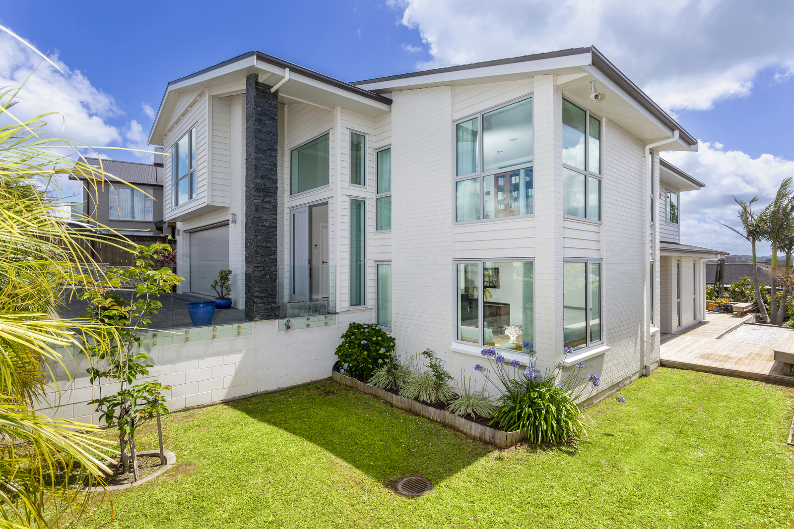 Millwater, Premium 6 Bedroom Home in Prestigious Millwater, Property ID: 923654 | Barfoot & Thompson