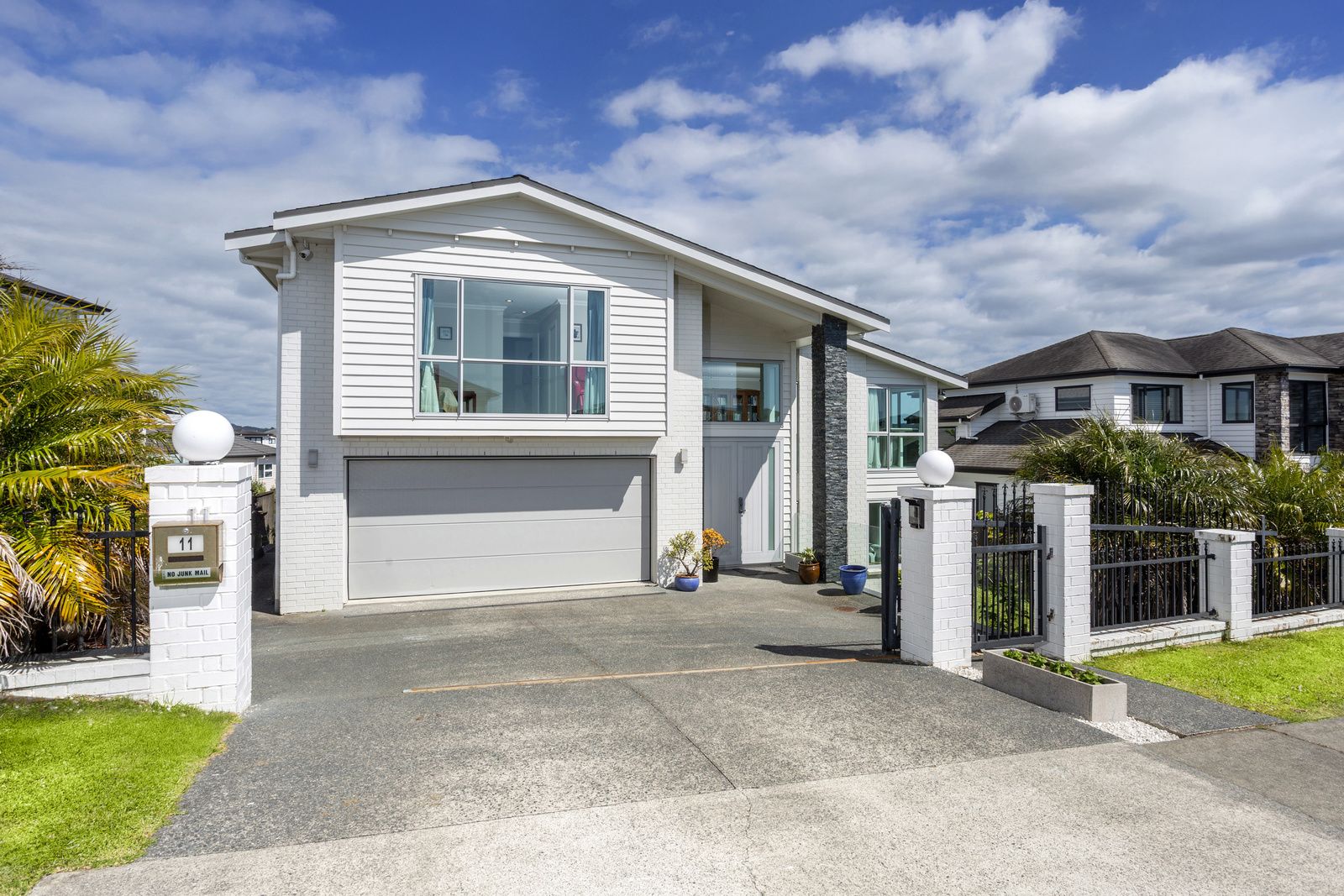 Millwater, Premium 6 Bedroom Home in Prestigious Millwater, Property ID: 923654 | Barfoot & Thompson