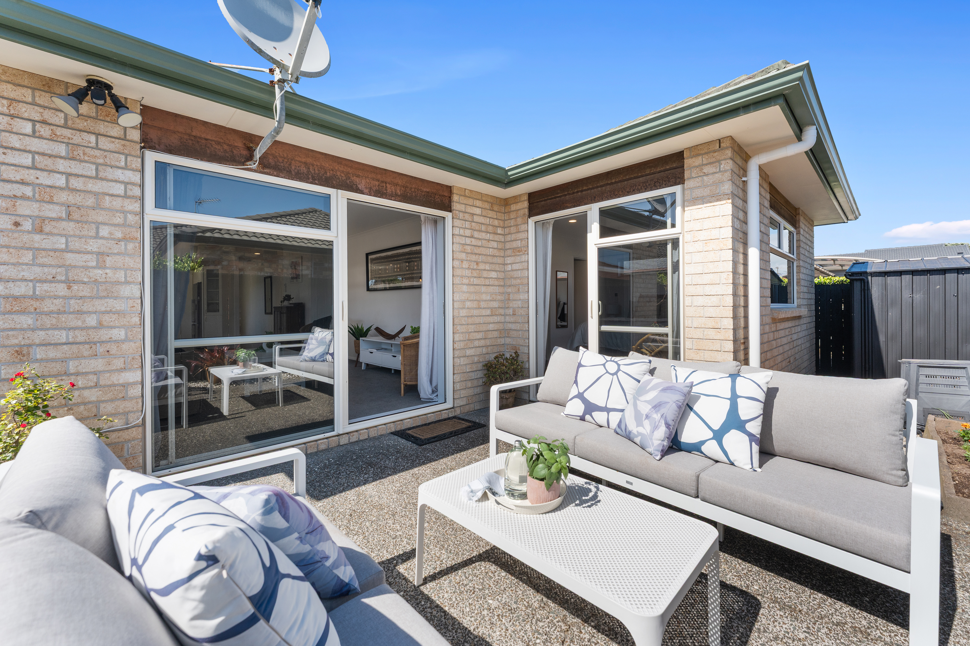 Orewa, Sunny, Bright, Brick &amp; Tile, Property ID: 924081 | Barfoot & Thompson