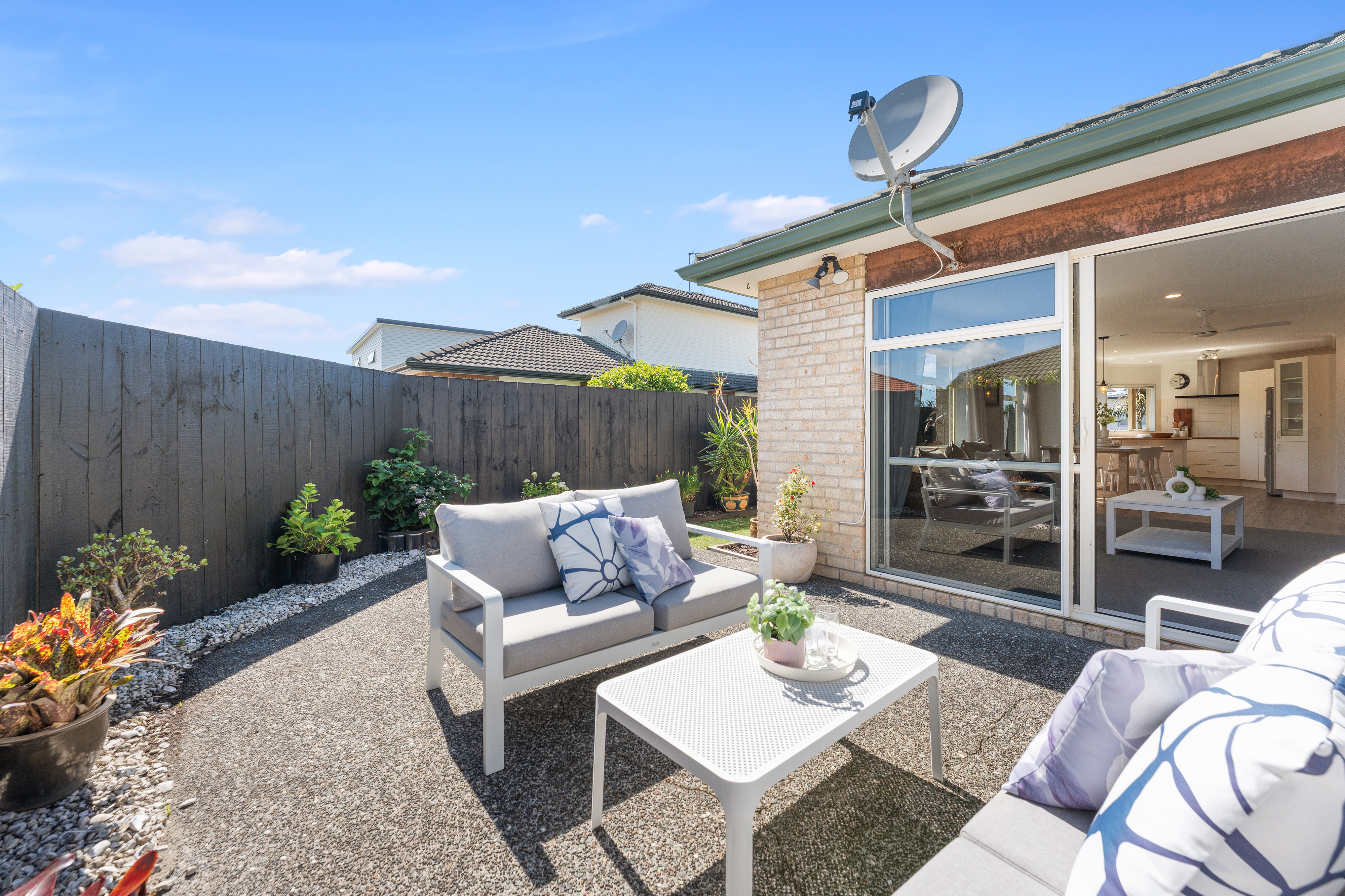 Orewa, Sunny, Bright, Brick &amp; Tile, Property ID: 924081 | Barfoot & Thompson