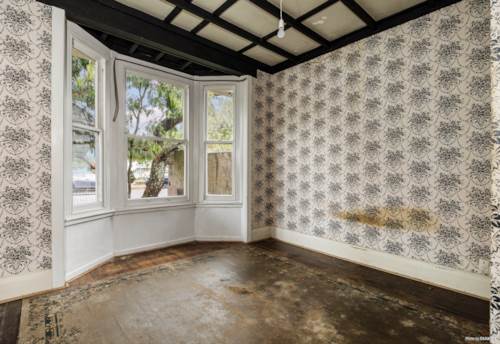 Mt Eden, Exceptional Renovation Opportunity, Property ID: 924325 | Barfoot & Thompson