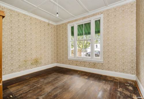 Mt Eden, Exceptional Renovation Opportunity, Property ID: 924325 | Barfoot & Thompson