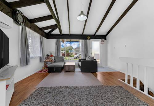 Mt Roskill, Overseas Vendor Motivated to Sell!, Property ID: 924231 | Barfoot & Thompson